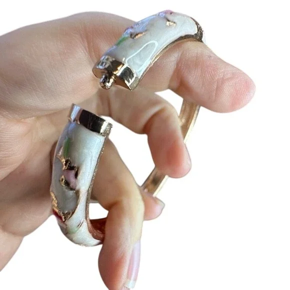 Vintage Enamel Floral‎ Hinged Bangle Bracelet Gold Tone Women's Fashion Jewelry - Picture 5 of 7